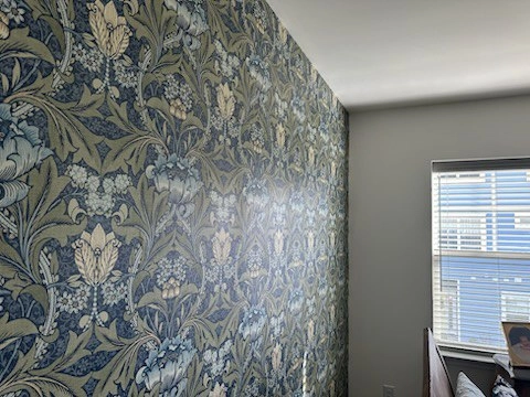 Wallpaper installation in McMinnville OR